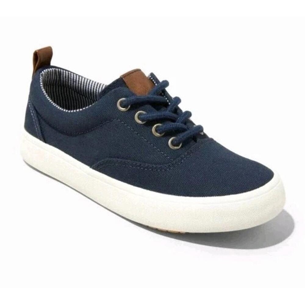 Little Boy Jett Low Top Sneakers by Cat & Jack Navy Blue Size 4 New With Tags
